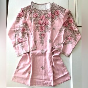 Womens Jewel neck Tshirt style Above knee length dress graphic print floral sz16